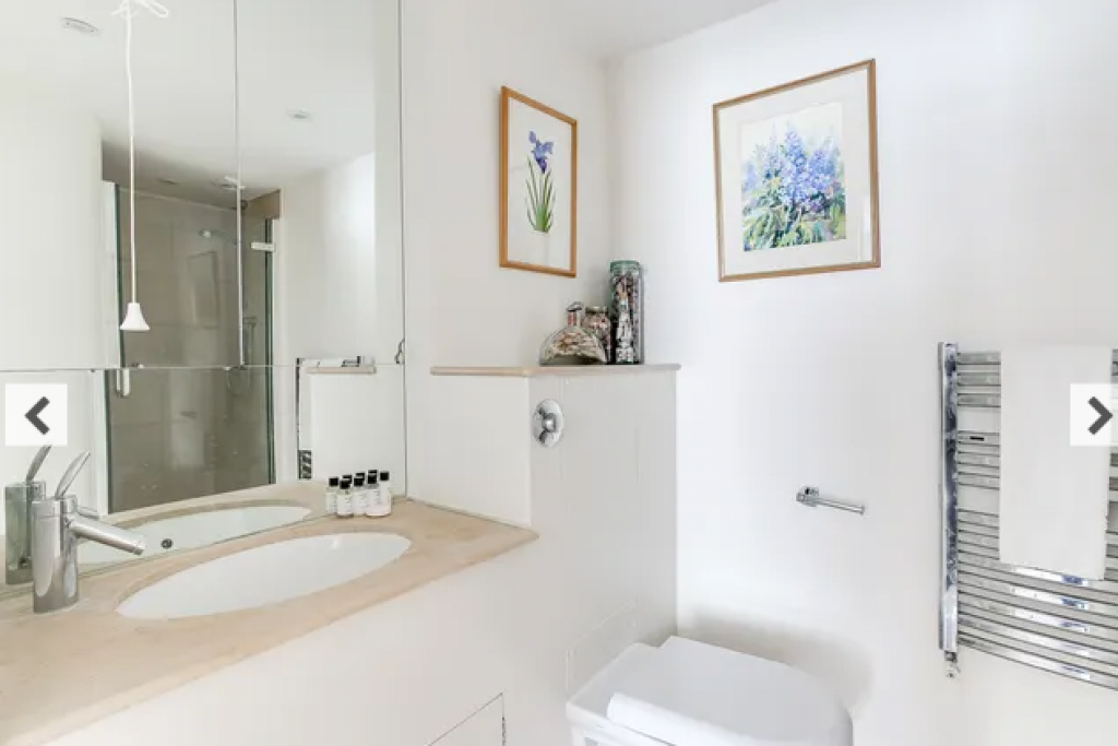 Cadogan Street III, Chelsea – Elegant 5-Bedroom Family Home with Garden – POA