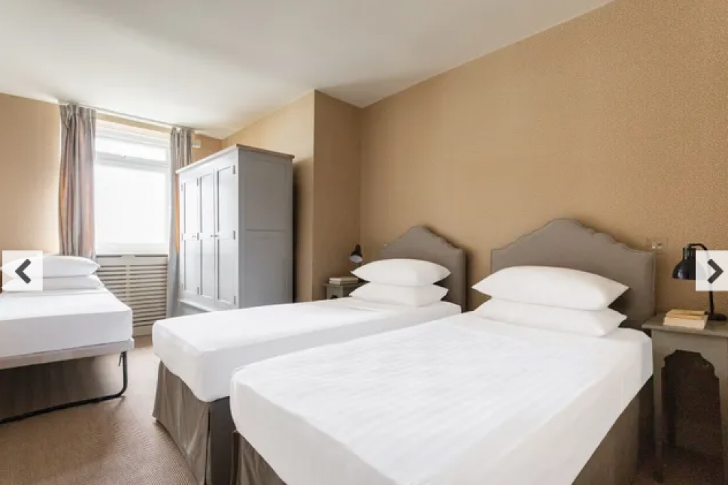 Arundel Gardens, Notting Hill – Elegant Two-Bedroom Home – POA