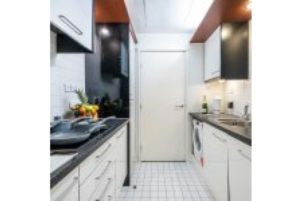 Spacious Two Bedroom Apartment in South Kensington