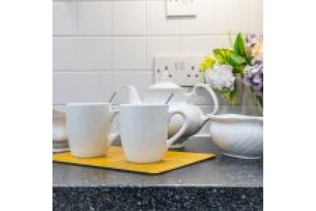 Spacious Two Bedroom Apartment in South Kensington