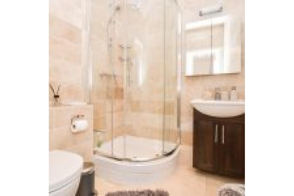 Spacious Two Bedroom Apartment in Marylebone - Elegant Living in a Prime London Location