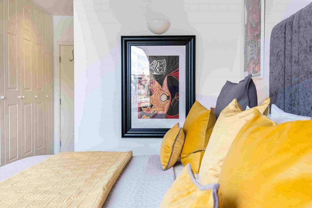 Point West, Gloucester Road, South Kensington – 2 Bedroom Apartment for Rental