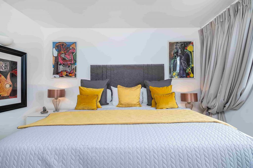 Point West, Gloucester Road, South Kensington – 2 Bedroom Apartment for Rental