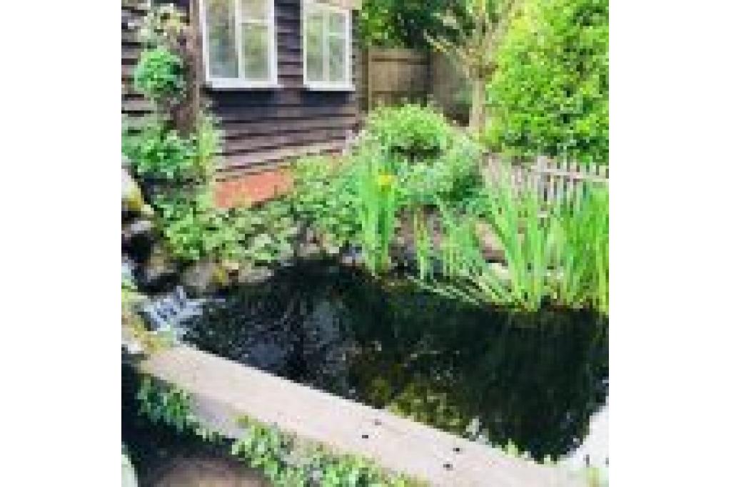 Picturesque Grade 2 Listed Thatched House in Suffolk