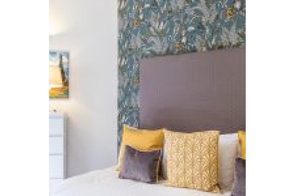 New & Modern Two Bedroom in Kensington