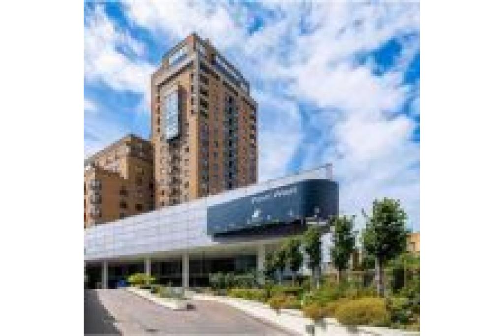 Modern Two Bedroom Apartment in Gloucester Road, South Kensington