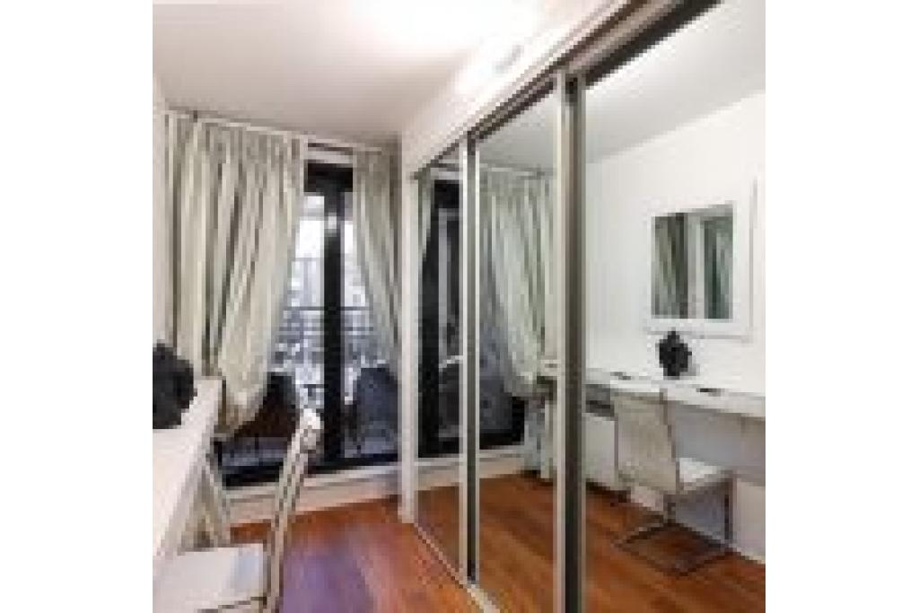 Modern & Stunning Two-Bedroom Apartment in Kensington – Ideal for Leisure and Corporate Stays