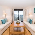 Modern & Spacious Two-Bedroom Apartment in Kensington – Ideal for Business and Leisure Stays