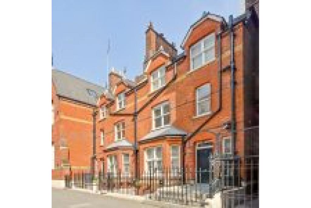 Deluxe Serviced Studio in Upmarket Belgravia – To Let