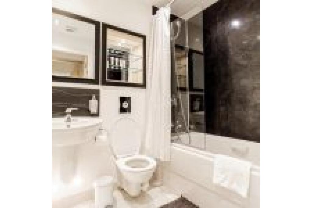 Bespoke, Newly Refurbished One-Bedroom Apartment in Millharbour, Canary Wharf