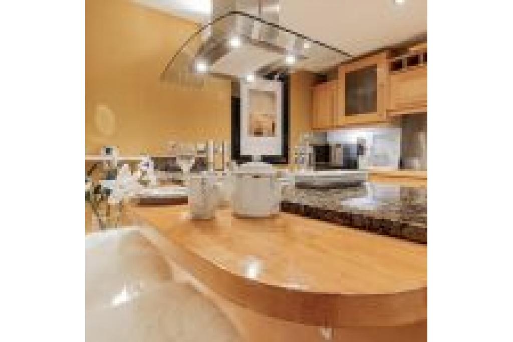 Bespoke, Newly Refurbished One-Bedroom Apartment in Millharbour, Canary Wharf