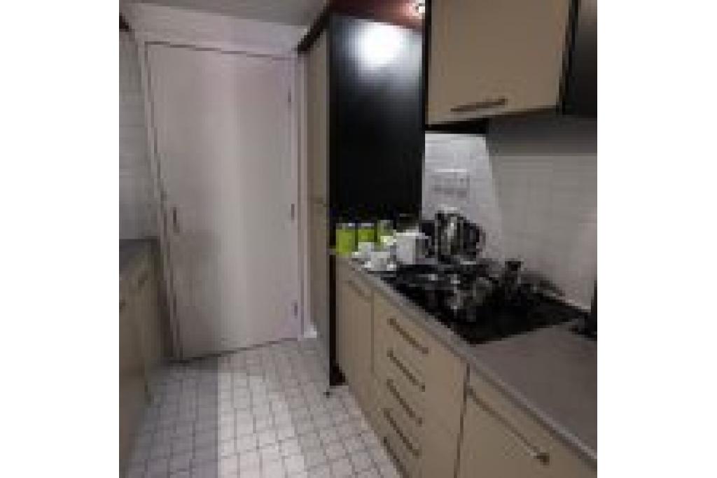 Beautiful South Kensington Apartment – Stylish & Modern