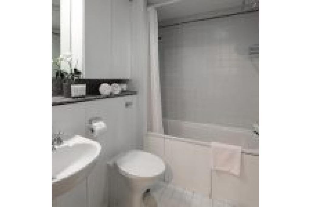 Beautiful South Kensington Apartment – Stylish & Modern