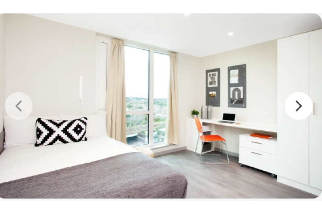 Wheelchair Accessible Ensuite Room at Stapleton House – Comfortable Living in North London