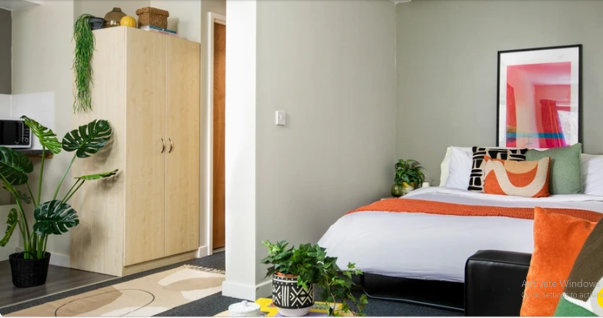 Wheelchair Accessible Studio Student Accomodation – Rahere Court, Mile End, London
