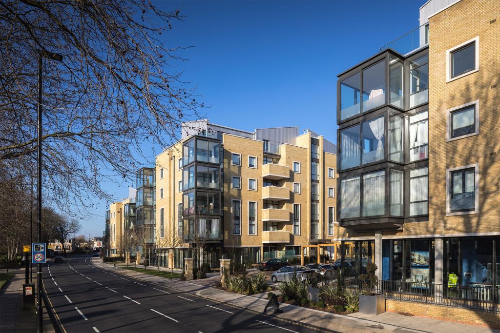 London Square Isleworth – Contemporary 1, 2 & 3 Bedroom Apartments