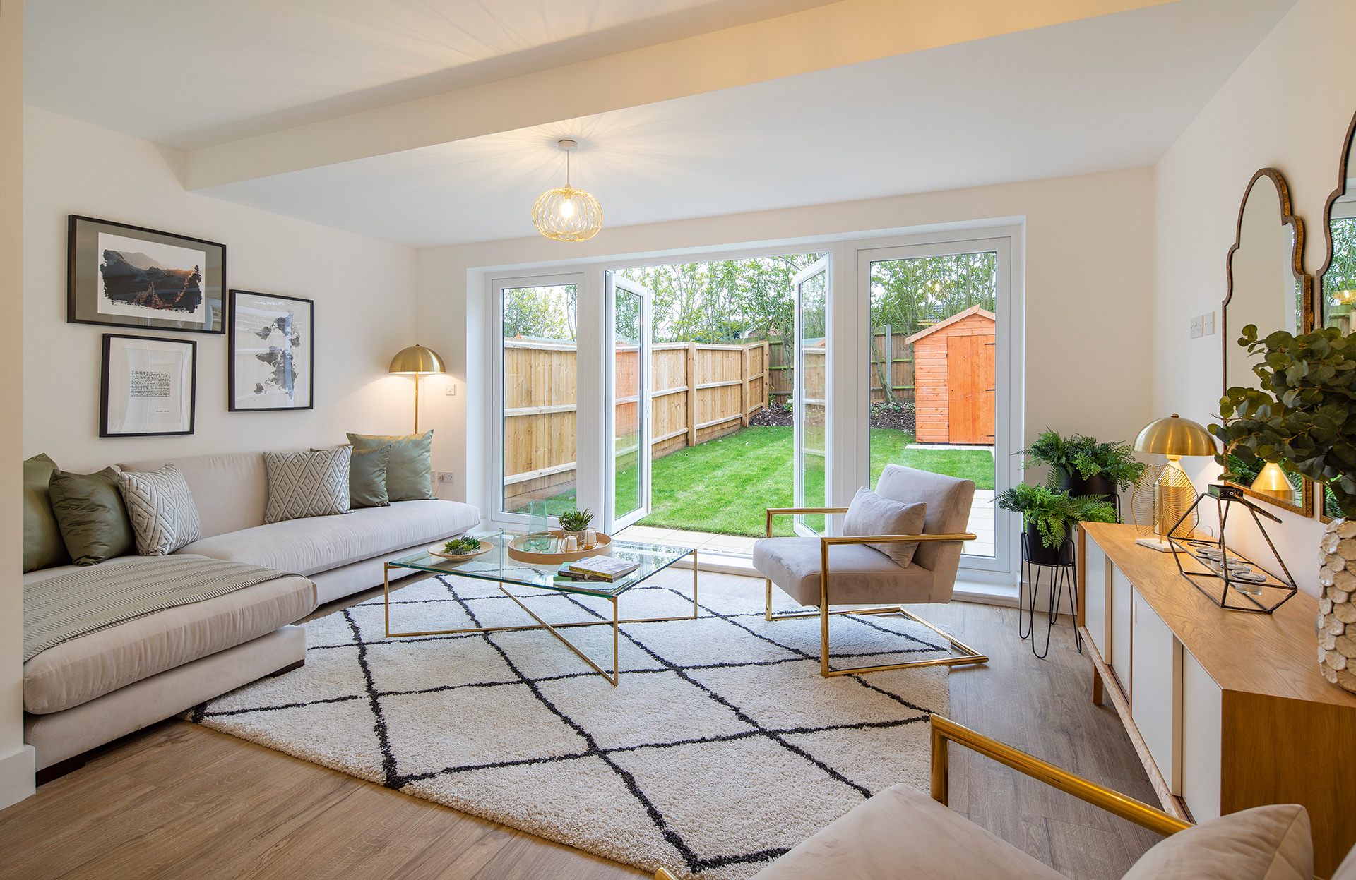 London Square Orpington – 1, 4 & 5 Bedroom Houses & Apartments Sold Out