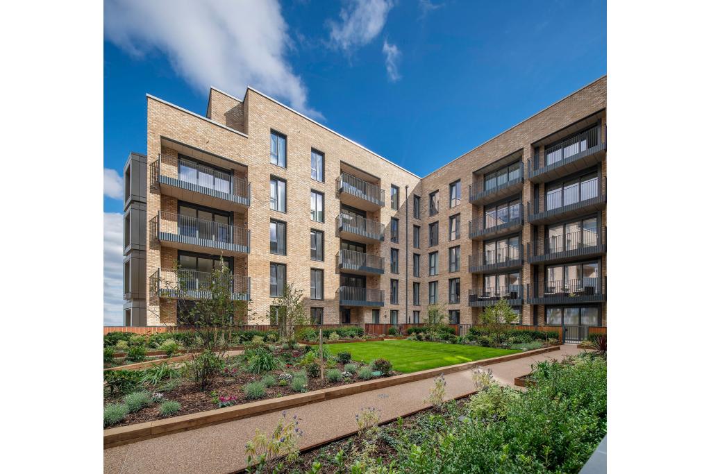 London Square Staines upon Thames – 1, 2 & 3 Bedroom Apartments