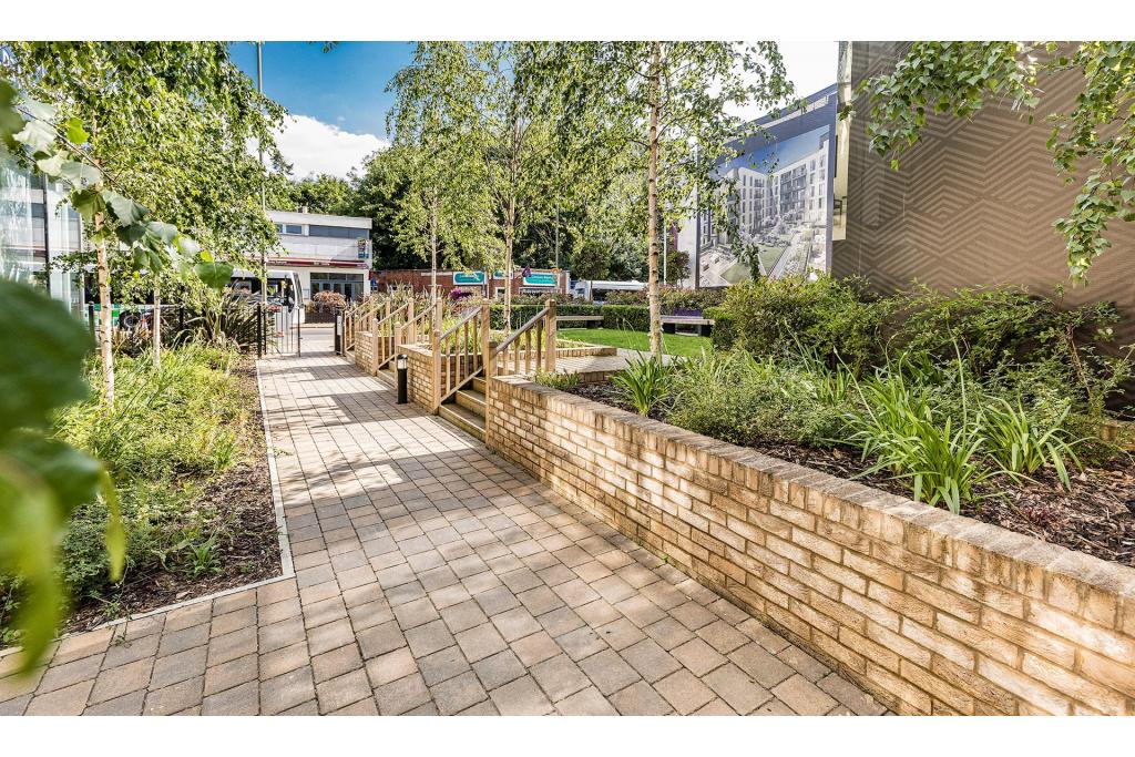 London Square Staines upon Thames – 1, 2 & 3 Bedroom Apartments