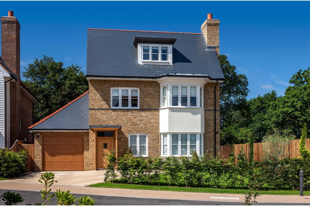 London Square Chigwell Village – 4 & 5 Bedroom Houses