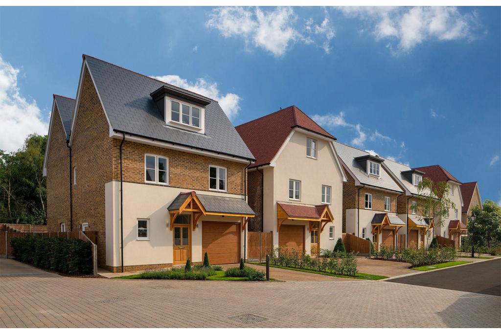 London Square Chigwell Village – 4 & 5 Bedroom Houses