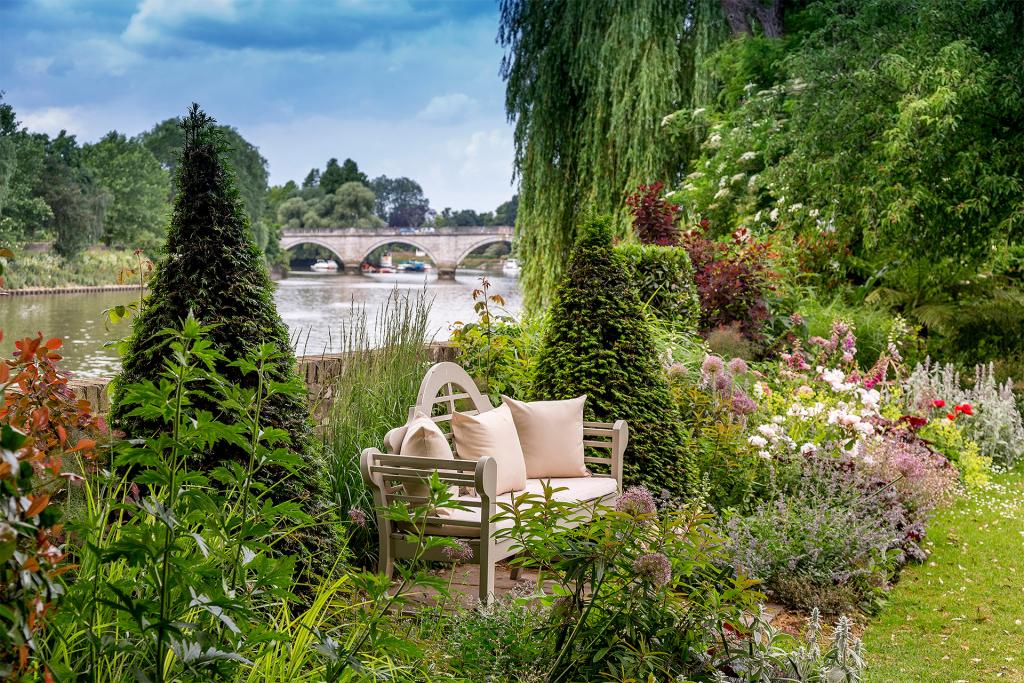 The Star and Garter - Luxurious 2, 3 & 4 Bedroom Apartments & Studio