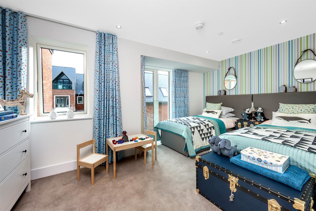 London Square Teddington - Luxurious 4 Bedroom Houses & Apartments