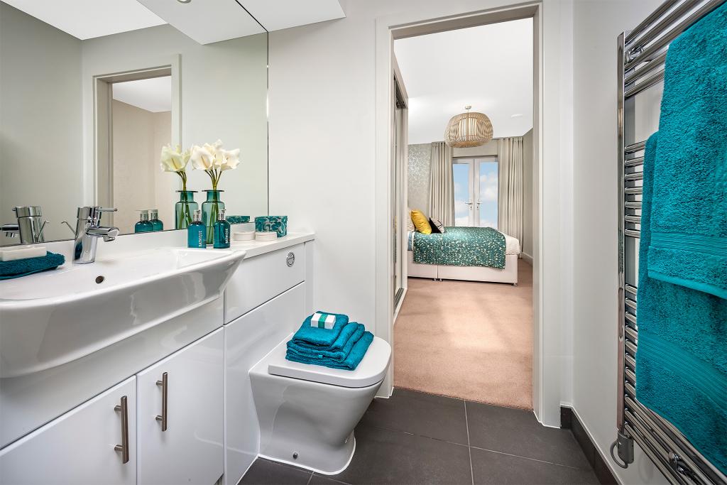 London Square Ruislip - Stylish 1, 2, 3 & 4 Bedroom Houses & Apartments