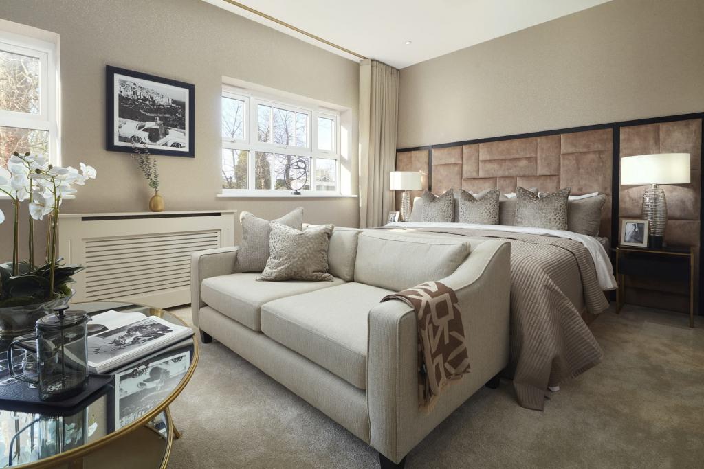 London Square Walton on Thames - 1, 2, 3, 4 & 5 Bedroom Houses & Apartments