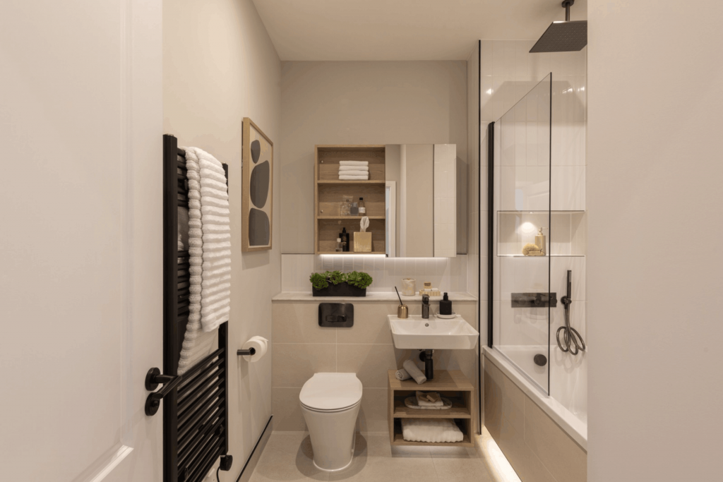 London Square Twickenham Square - Apartments from £475,000 | 3 Bedroom Townhouses from £1,405,000