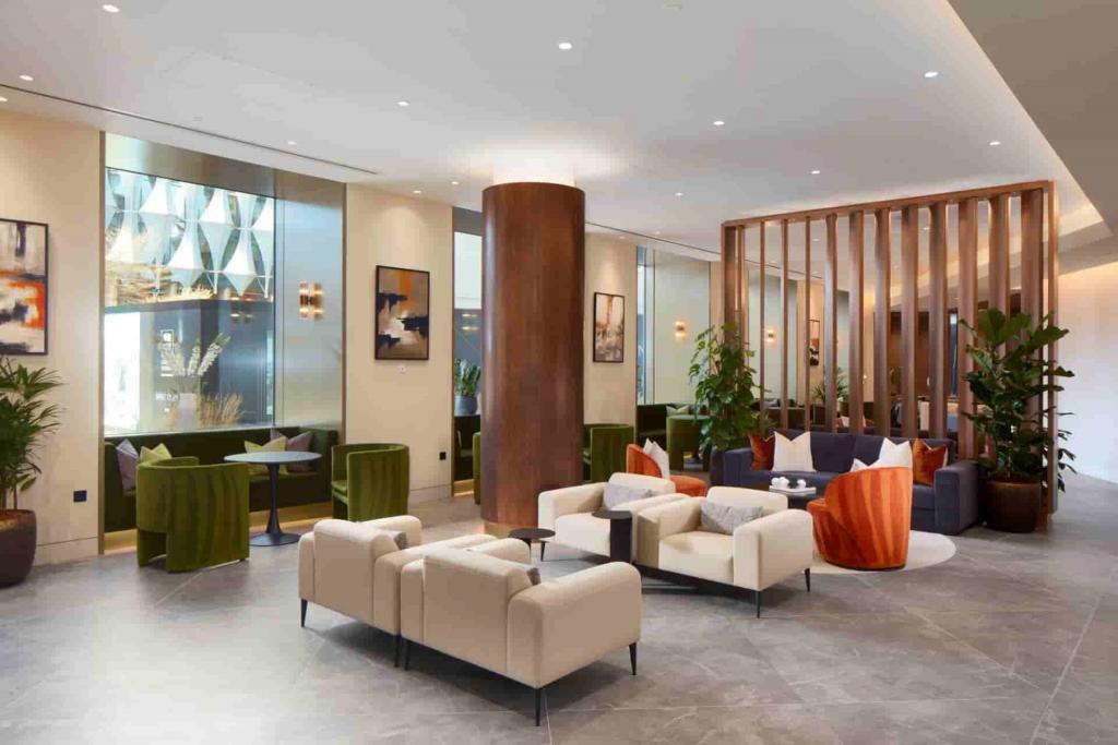 London Square Nine Elms - Last 3 Bedroom Duplex Penthouse Remaining