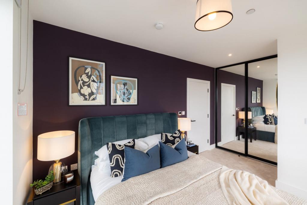 London Square Pearson Building - 1 & 2 Bedroom Apartments from £335,000 - Ready to Move Into