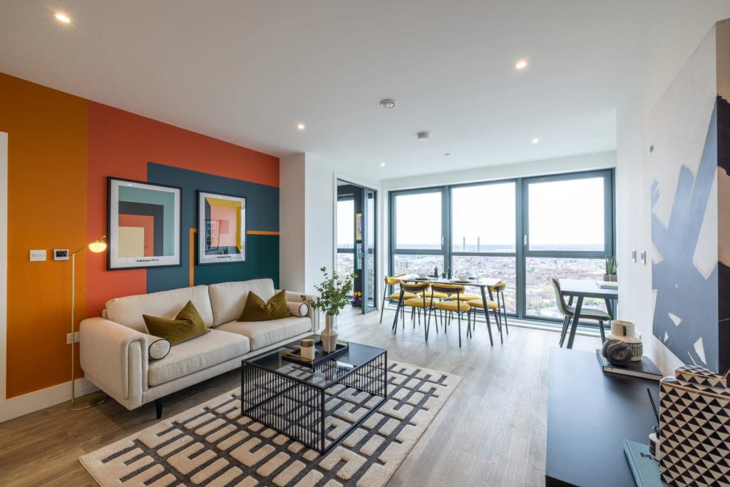 London Square Pearson Building - 1 & 2 Bedroom Apartments from £335,000 - Ready to Move Into