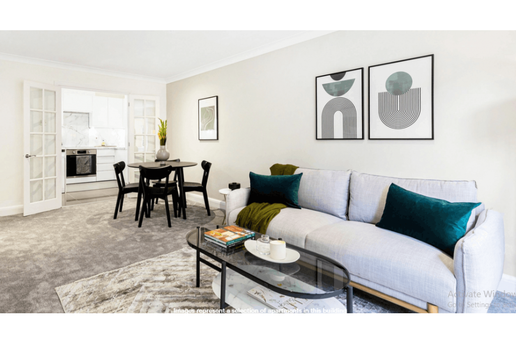 Elegant 1-Bed Apartment with Balcony – West Smithfield