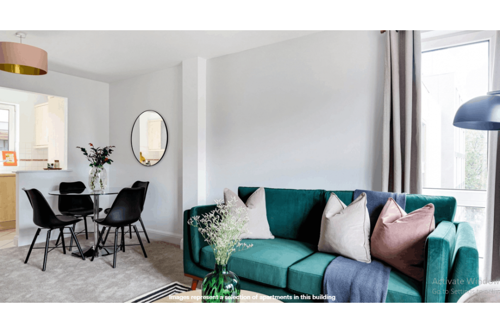 Elegant 1-Bed Apartment with Balcony – West Smithfield