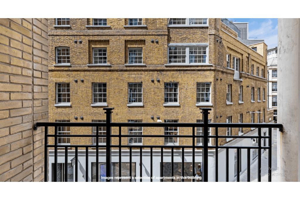 Elegant 1-Bed Apartment with Balcony – West Smithfield