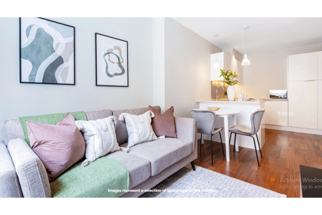 Modern One-Bed Apartment with Riverside Views