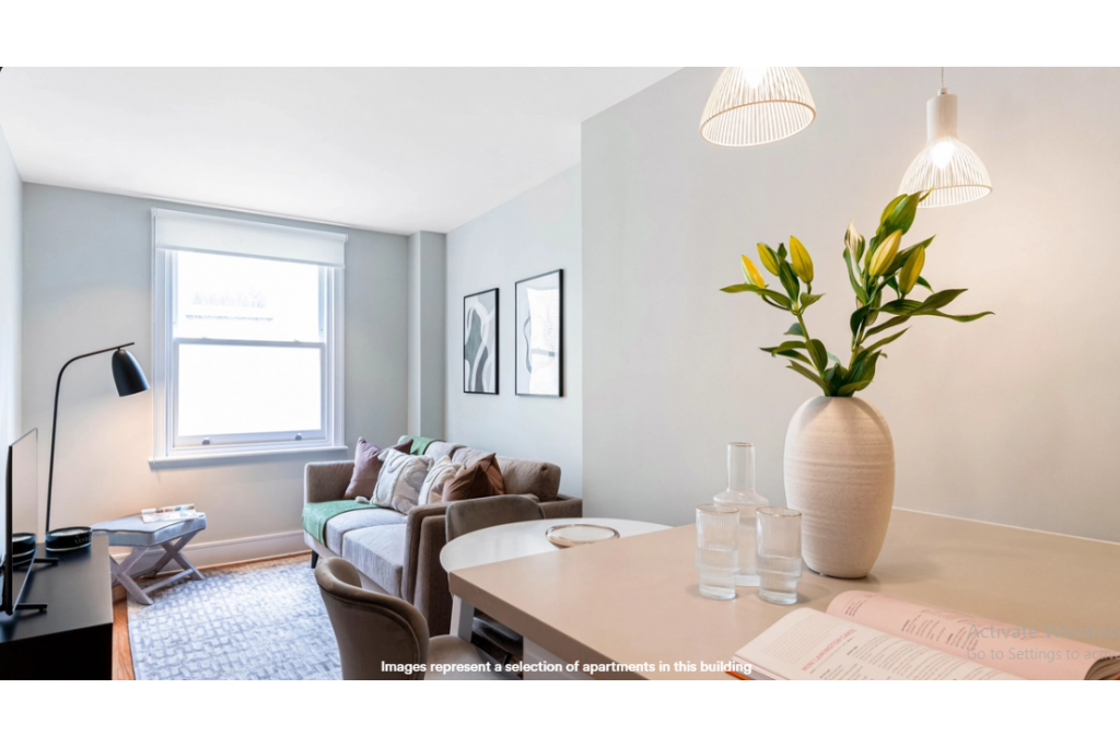 Modern One-Bed Apartment with Riverside Views