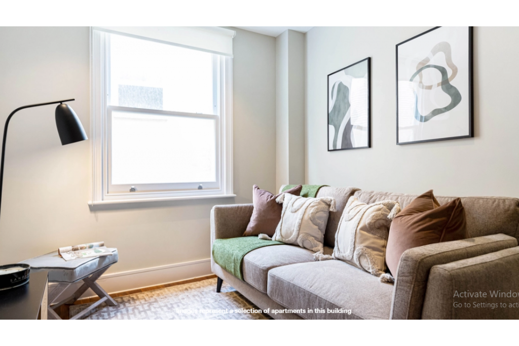 Modern One-Bed Apartment with Riverside Views