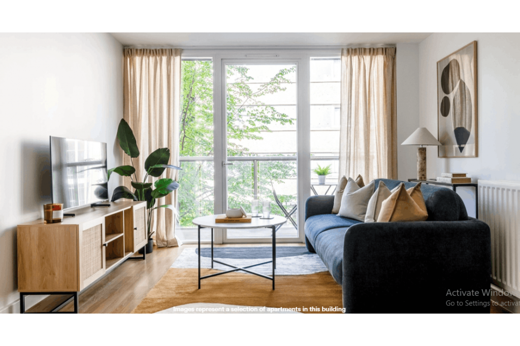 Modern One-Bed Apartment with Riverside Views