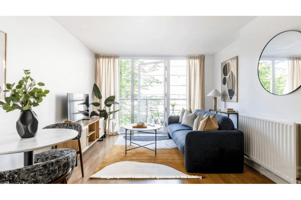 Modern One-Bed Apartment with Riverside Views