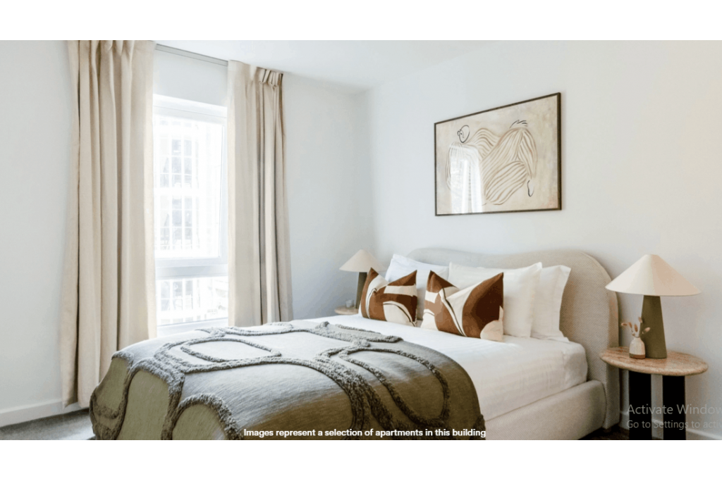 Modern One-Bed Apartment with Riverside Views