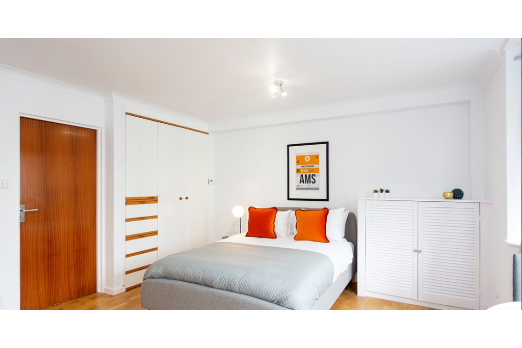 Spacious, Light-Filled Apartments in the Heart of London