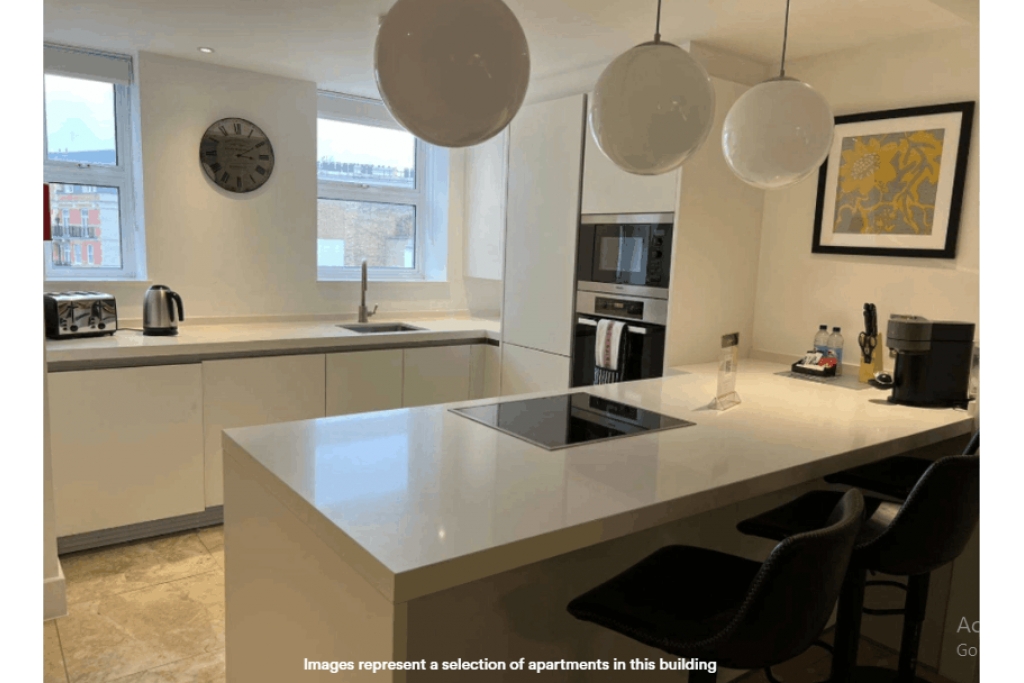 Spacious Three-Bedroom Apartments Near Buckingham Palace