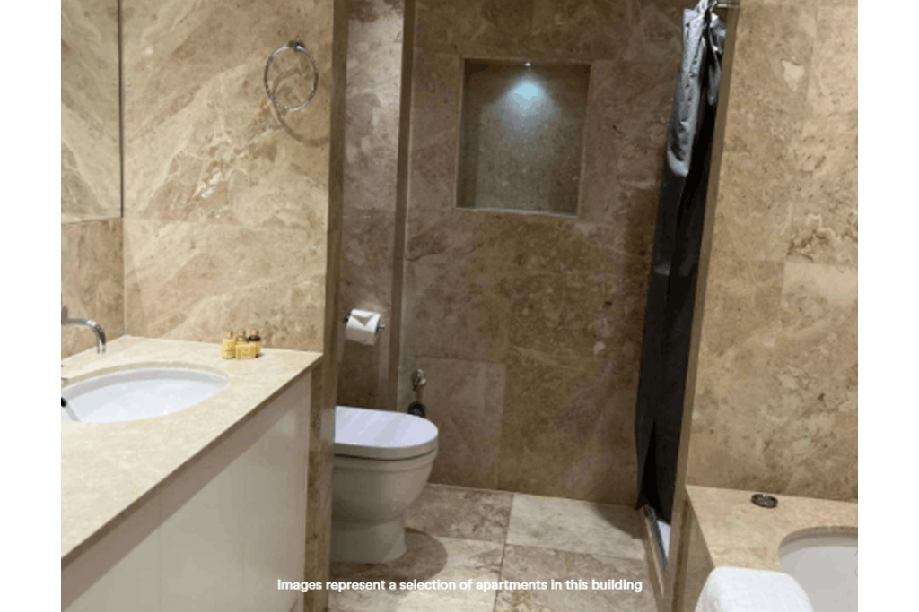 Spacious Three-Bedroom Apartments Near Buckingham Palace