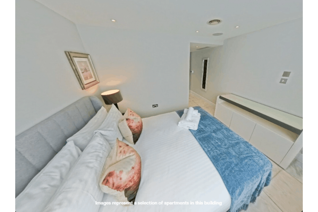 Spacious Three-Bedroom Apartments Near Buckingham Palace