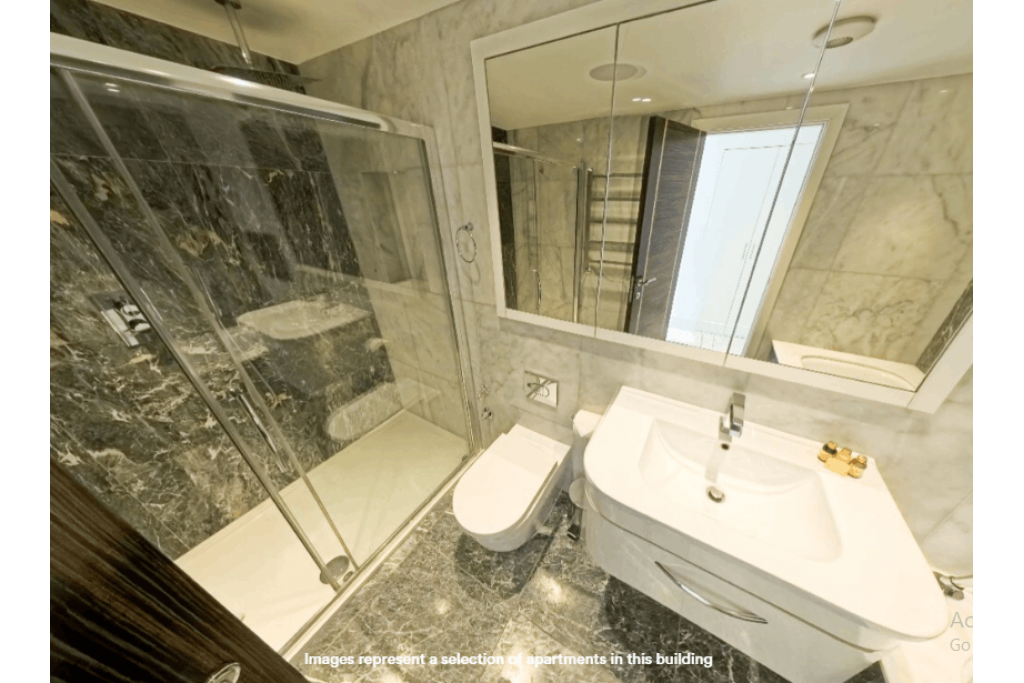 Spacious Three-Bedroom Apartments Near Buckingham Palace