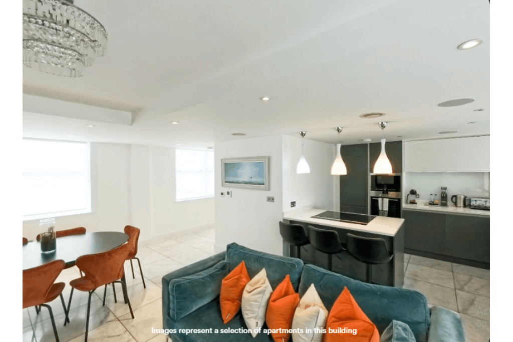 Spacious Three-Bedroom Apartments Near Buckingham Palace