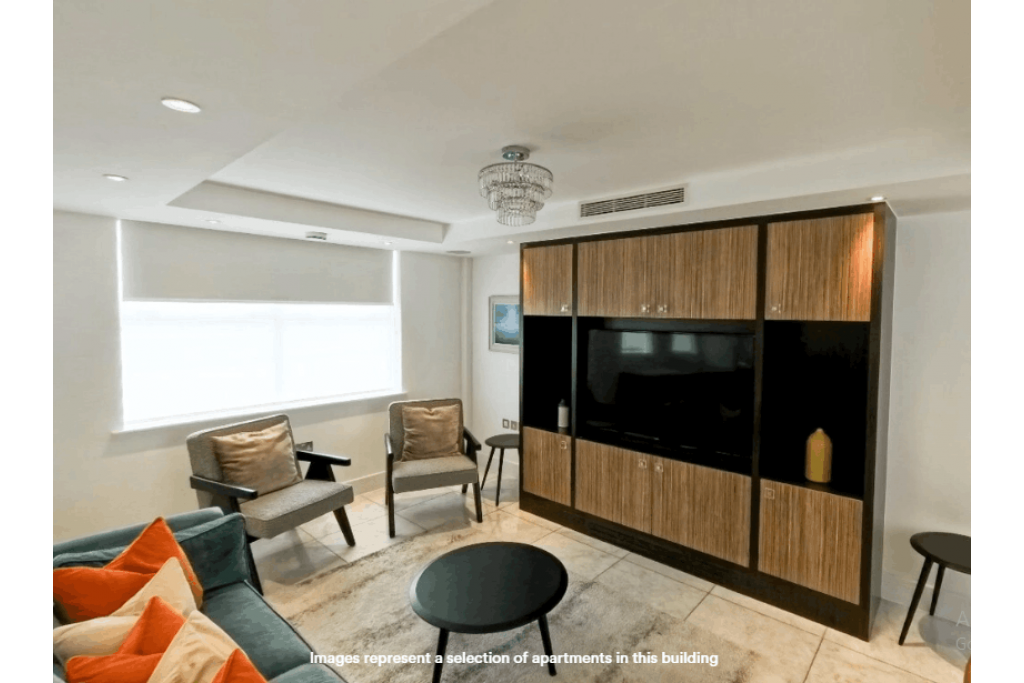 Spacious Three-Bedroom Apartments Near Buckingham Palace