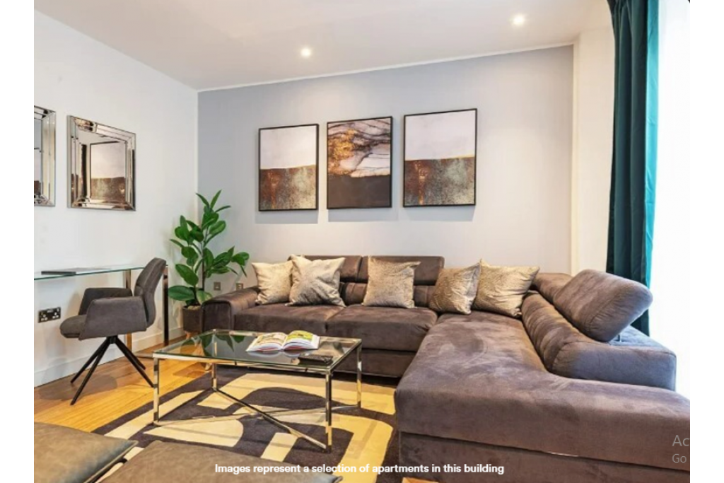 Three-Bedroom Townhouse - Danvers Avenue, SW11 1AG, London